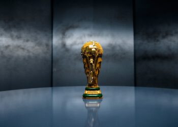 LEGO – Neue Themenwelt LEGO Editions vorgestellt mit FIFA WM-Pokal als Set